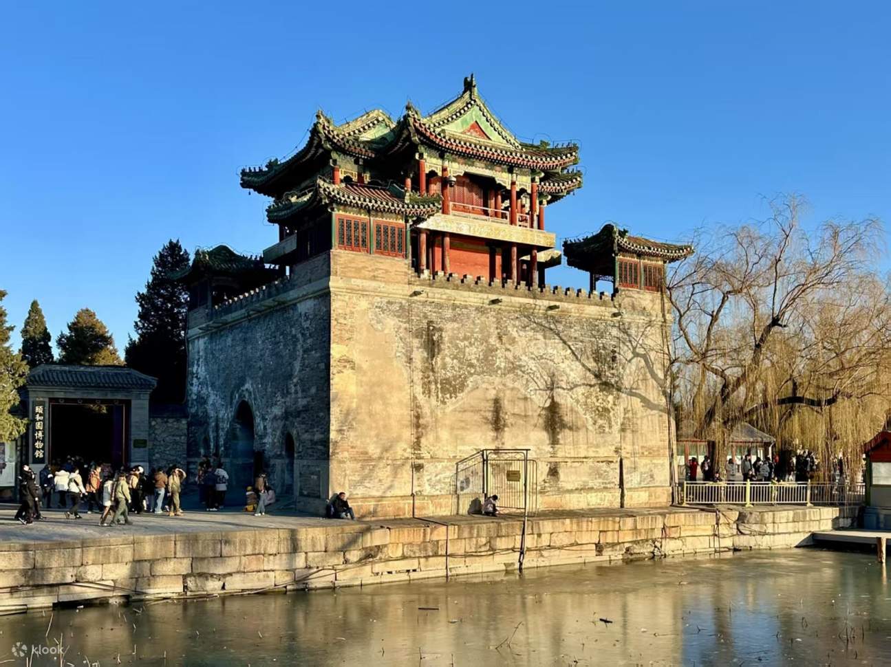 文昌阁是颐和园内六座城关建筑中最大的一座